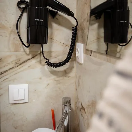 ема ゲストハウス