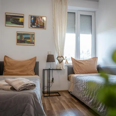 ゲストハウス ема Vetren Dol